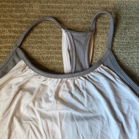 Lululemon workout bra and top - Picture 2 of 4